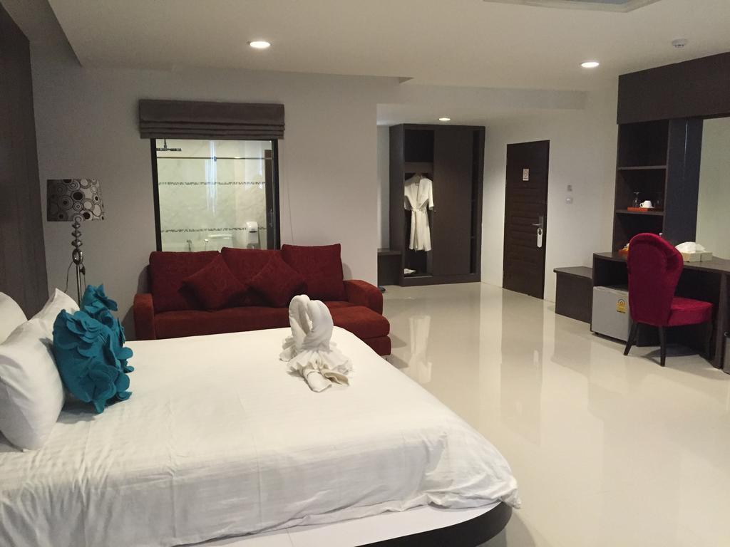 The Rich Hotel Ubonratchathani Ubonratcsathani Szoba fotó