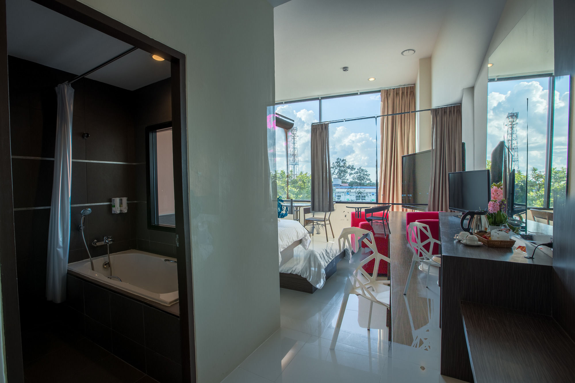The Rich Hotel Ubonratchathani Ubonratcsathani Kültér fotó